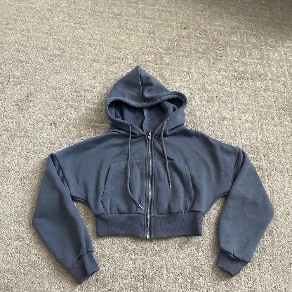 Cropped Hoodie